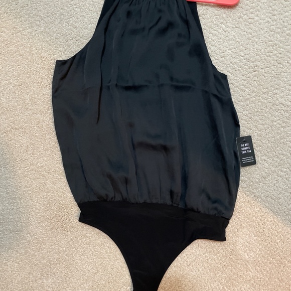 Black body suit blouse - Picture 2 of 3